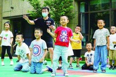 352人！速报名！青岛西海岸新区公开招聘非事业编制幼儿教师