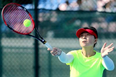 网球场上的那些关注