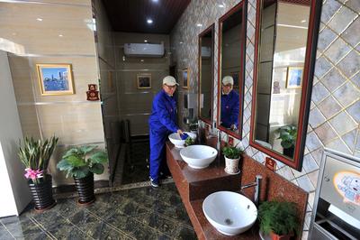 厕所也评星 看这些环境优美的星级厕所