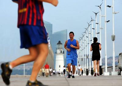 边赏美景边锻炼，这个露天健身房真不错