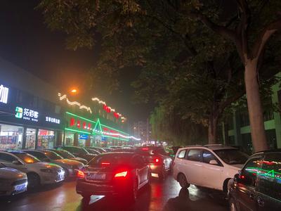圆桌话题 | 云霄路：期待擦亮的美食街招牌