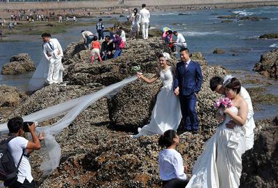 在“爱情岛”定格海誓山盟的瞬间