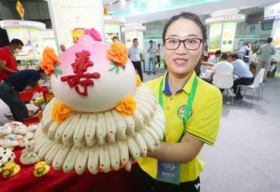 喜迎农民大丰收！这些“青岛农品”亮了