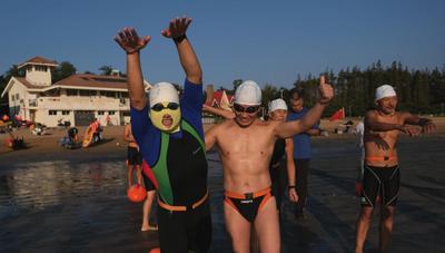 这样的好天宜横渡 “泳士”破浪而来闯五湾 