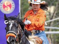 女版牛仔有点忙，身姿挺拔美又飒