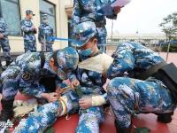 他们使出浑身解数 “实战范儿”十足