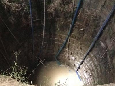 当心机井“吞”活人！女子不慎坠入21米深井中，被营救后已无生命体征