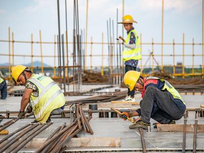 唐岛湾南岸，“莫比乌斯环”显雏形 