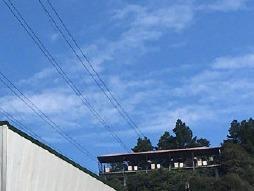 重庆一女子高空索道坠落身亡，涉事景区速滑项目全部停运
