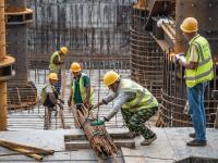 唐岛湾南岸，“莫比乌斯环”显雏形 