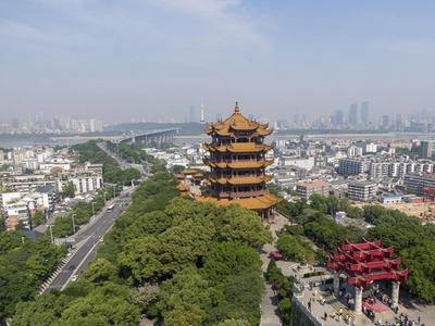 武汉“免票游”后景区日均游客接待量同比增长34%，省外游客占45%