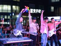 浙江湖州：城市广场，歌声飞扬