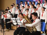 红歌吟唱难忘的岁月