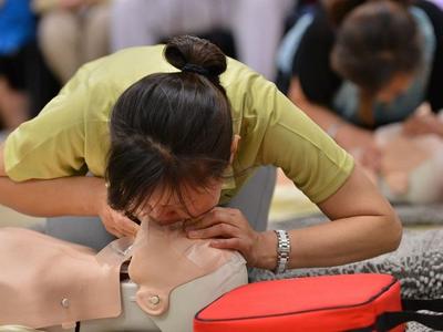 教育部明确：将心肺复苏和急救知识纳入学校健康教育