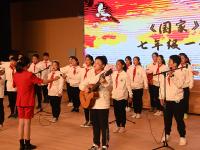 红歌吟唱难忘的岁月