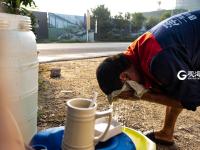 以花为生的中年青漂人 