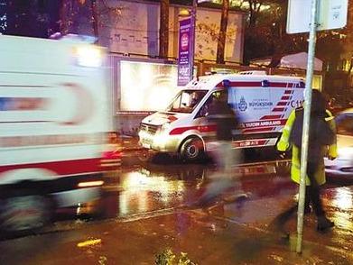 美国休斯敦一夜总会发生枪击事件，造成3死1伤，死者均为年轻说唱歌手