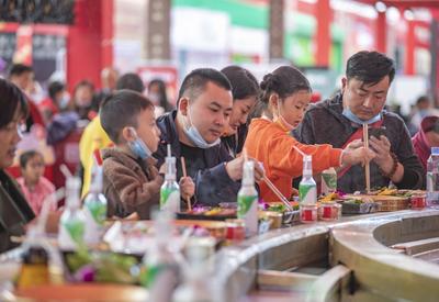 重庆举办第十二届火锅美食文化节