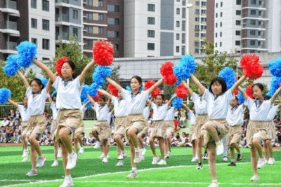 崂山区麦岛小学校园足球文化节“燃动”秋日