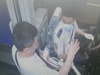 武汉乘客寄给青岛公交驾驶员100个口罩，感谢他的这个小举动