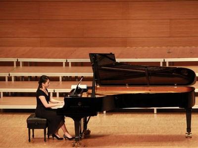 跟随音乐使者，走进高雅音乐的殿堂