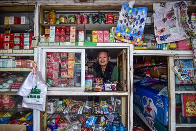 有种童年回忆 叫路口的那间小卖部