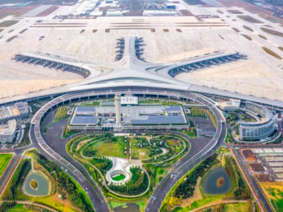 机场建设进入新一轮加速期，青岛亟需由区域枢纽转向国际枢纽！