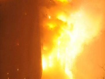 山西太原一景区发生火灾，13人遇难