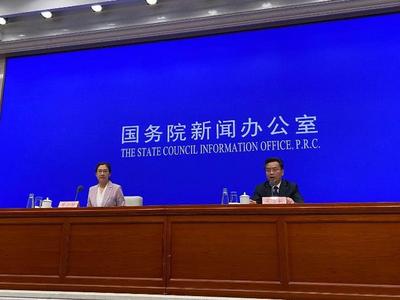 交通运输部：将在北京、上海等地推动自动驾驶试点 