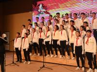 红歌吟唱难忘的岁月