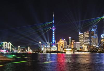 光影秀律动黄浦江
