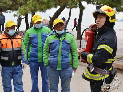 制服歹徒仅用五秒！海滨景区开展应急演练