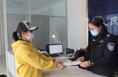 帮市民解决“户口”心病 胶州民警被点赞