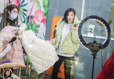 不到4小时1200单！“双十一”之夜主播忙