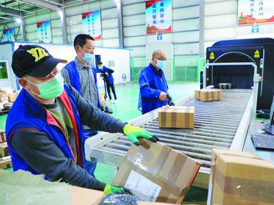 双11，境外电商不甘落后！即墨海关国际陆港日均通关量峰值达2万件