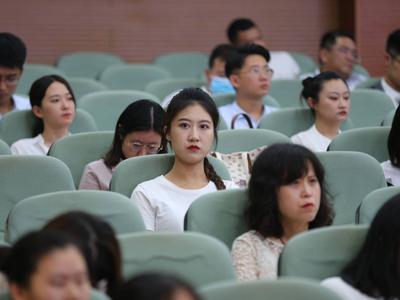 中小学教师资格证考试“高热不退” ，更多人将目光投向民办学校