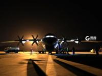 今年冬夜里的第一次冲锋 真飒！