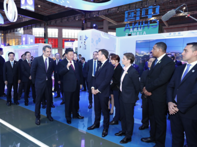 习主席曾驻足体验的进博会展品，印证中国扩大开放新机遇