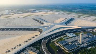 如何看待青岛新机场的一再延期？民航华东局：空域限制成重点