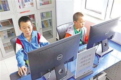孩子沉迷网络家长没办法，“青少年模式”如何做到真防真管？