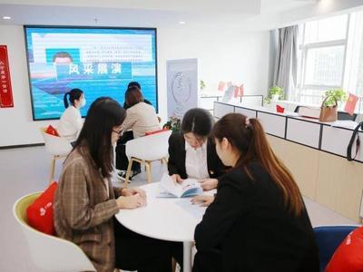 招引人才！青岛这个区推出人才服务专员，截至9月份协助引进8900余人