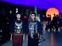 “大美黎锦”服饰秀在海南举行
