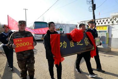 来追星！整条街上最荣光的“仔”