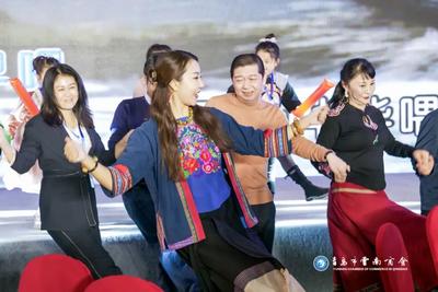 青云之志，乘势而起！打造青云交流合作的桥梁