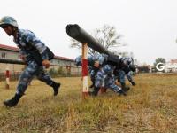 冲！为打赢练就钢筋铁骨！