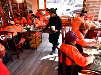 一盘水饺，冬至情暖环卫工