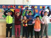 一副小手套 温暖一个冬天