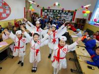 让孩子告诉你 他们心中的超级“英雄”是谁