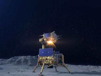 13日上午，嫦娥五号轨道器和返回器成功进入月地转移轨道！