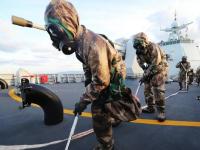 走进齐齐哈尔舰 感受水兵们的热血冬季